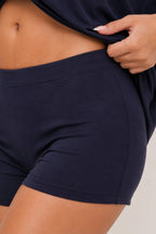 Senne Set in Navy blue, close-up of the shorts