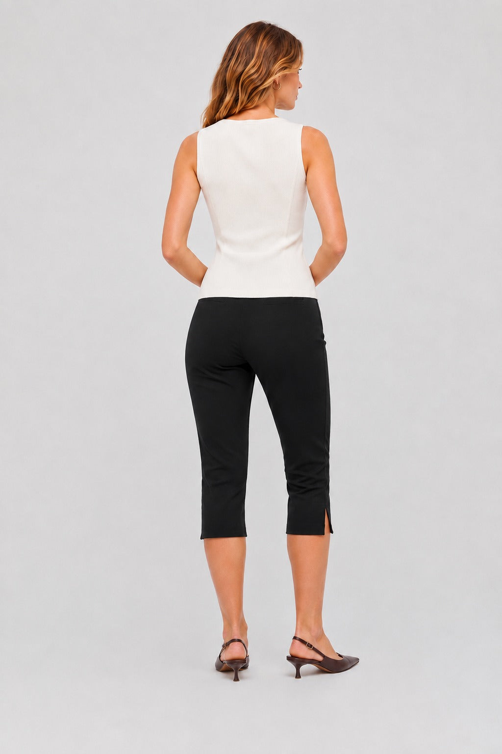 Runa Capri Pants in Black, back view